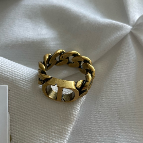 Dior 30 Montaigne Ring - Picture 4 of 8